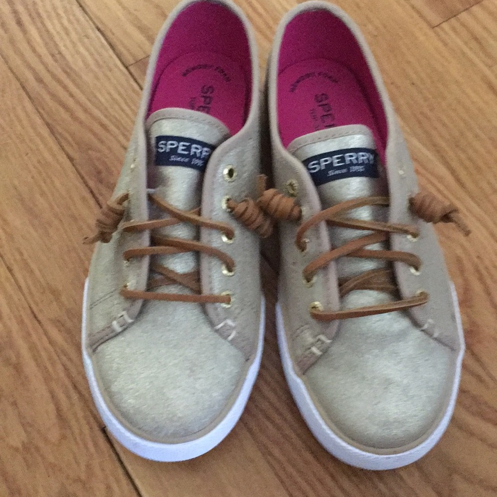 Sperry topsider